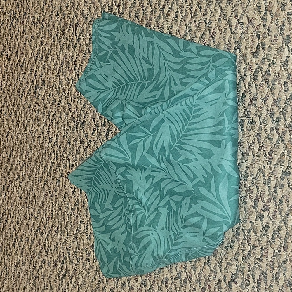 GAP Fit teal green/blue leaf power-move high-rise cropped leggings